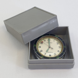 Наручные часы "Слава Кварц" без ремешка в коробочке, СССР